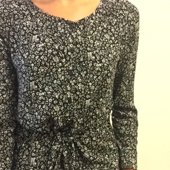 Gap floral dress. - Picture 3 of 4